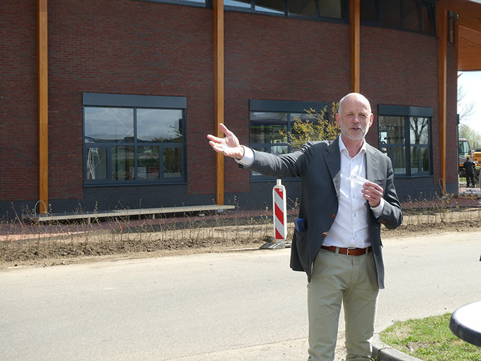 Officiële sleuteloverdracht nieuw bedrijfsgebouw