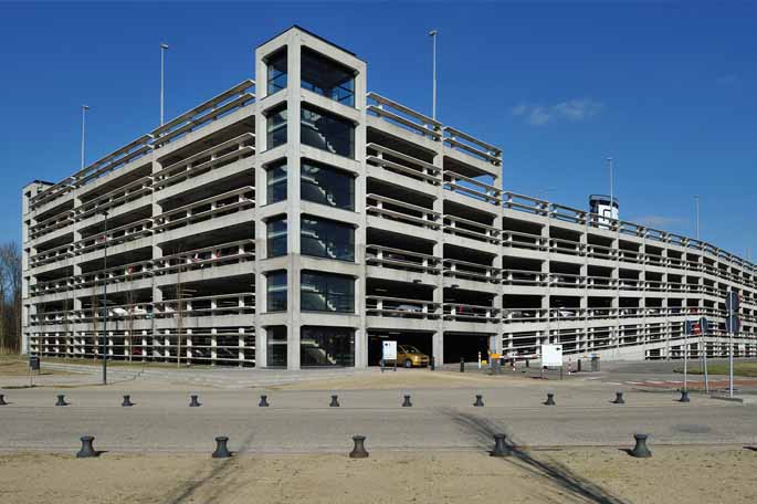 Parkeergarage van prefab beton elastisch afgedicht met SABA